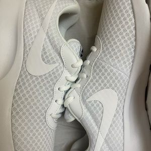 Women’s Nike Tanjun Shoes
